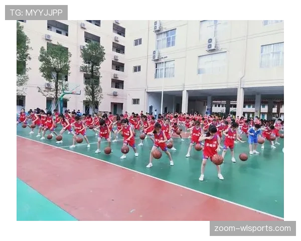 专业解读篮球比赛正式开始时开球规则的具体判定标准与流程