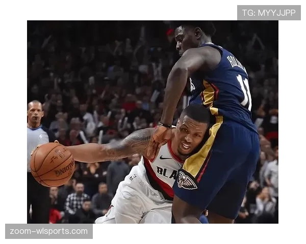 霍勒迪无球跑动牵制防线,防守效率领跑后卫群 霍勒迪无球跑动牵制防线,防守效率领跑后卫群